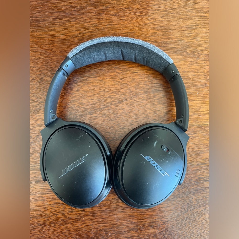 Bose Quiet Comfort Noise Cancelling Headphones